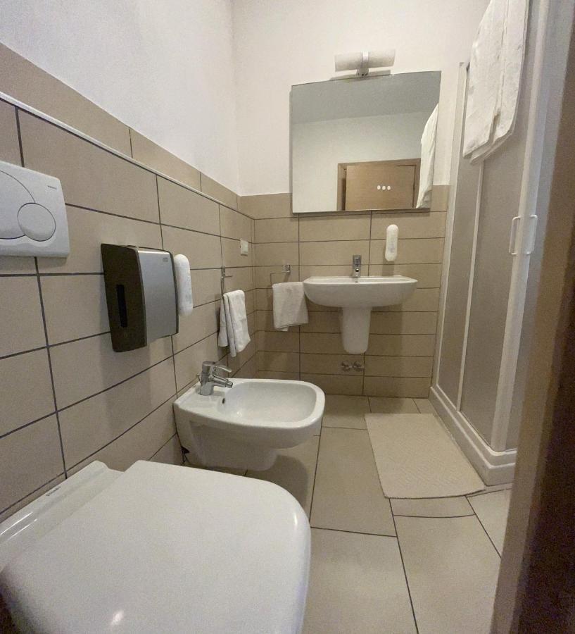 Bed & Breakfast La Rondinella Серасоло Экстерьер фото